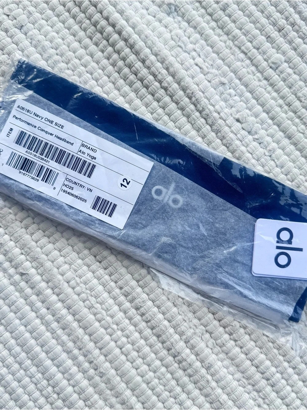 ALO Yoga Navy Performance Conquer Headband NWT One Size
